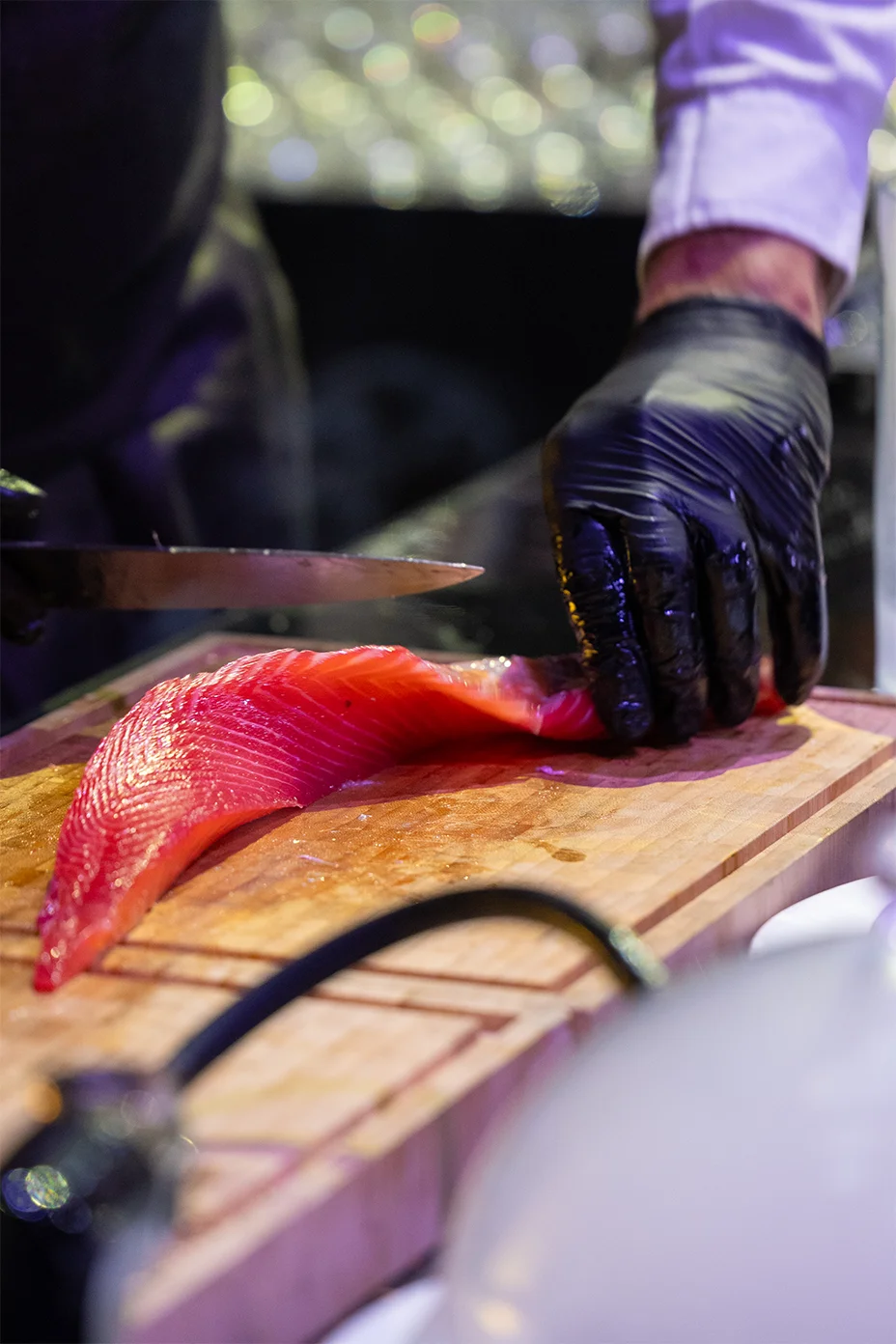 Decoupe saumon fume, photographe culinaire de Rouen